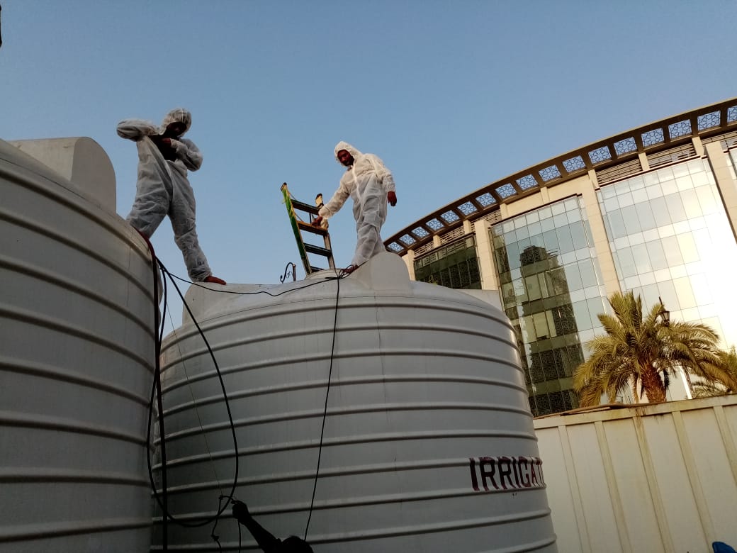 تنظيف خزانات الجزيرة في منطقة الرياض